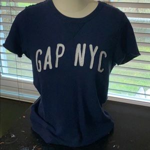Gap short sleeve sweatshirt